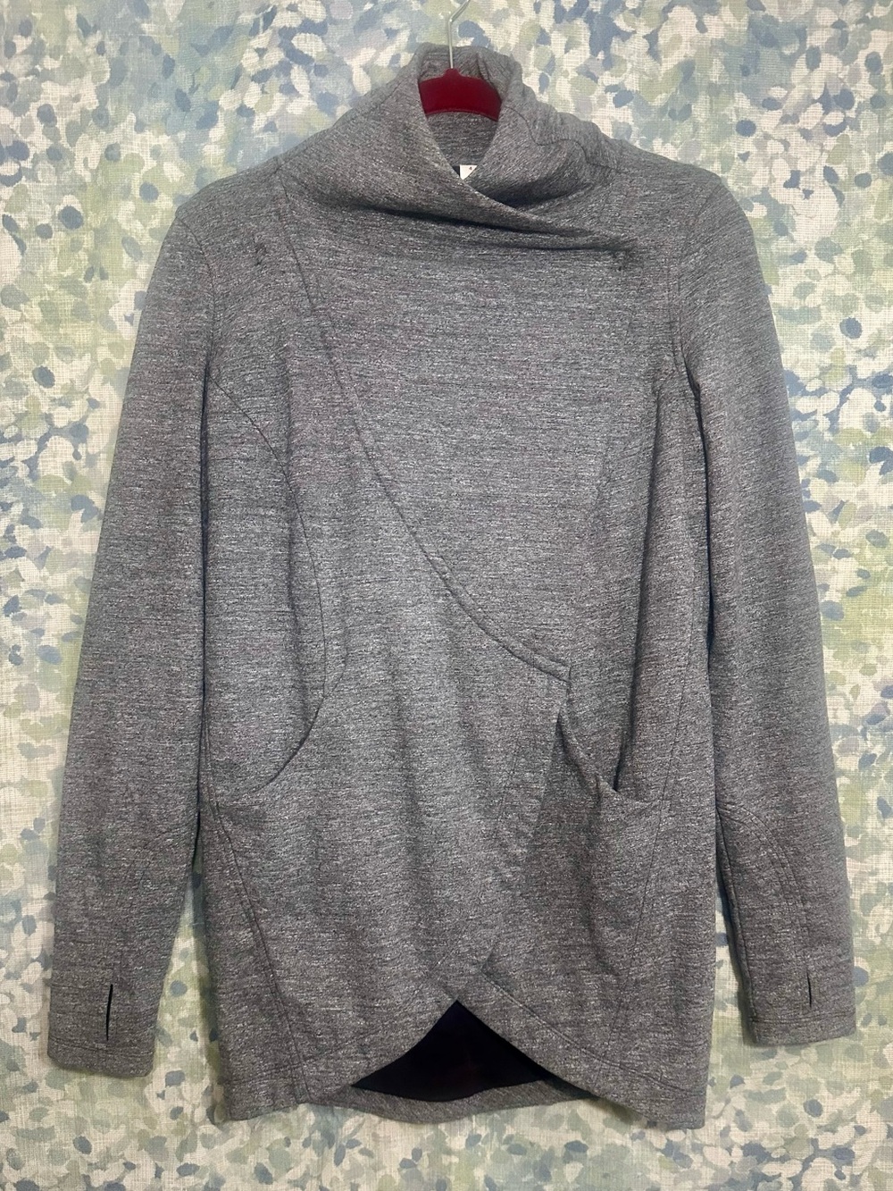 Lululemon Heather Gray Asymmetrical Wrap Cardigan Jacket Size 4 - Picture 3 of 6